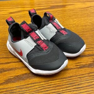 Toddler boy Nike tennis shoes